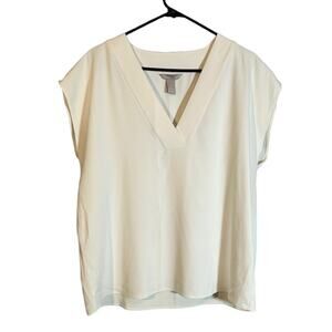 H&M Women’s White Short Sleeve VNeck Classic Formal Blouse Size 10